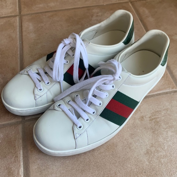 Mint condition Gucci sneakers - Picture 1 of 13